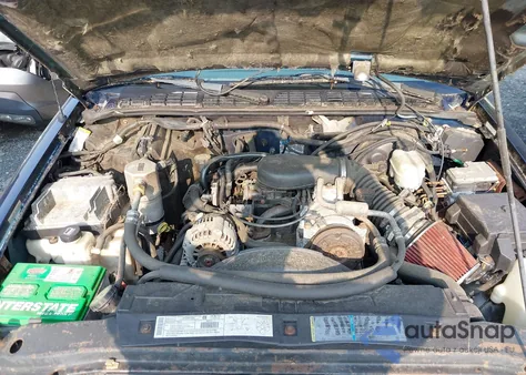 2002 Chevrolet Blazer из США, поврежденный, VIN 1GNDT13W42K137102